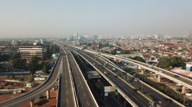 Siap Beroperasi Penuh, Bekasi-Kampung Melayu Hanya 30 Menit Lewat Tol Becakayu