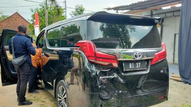 Mobil Mentan Syahrul Yasin Limpo Terlibat Kecelakaan Beruntun di Tol Jombang