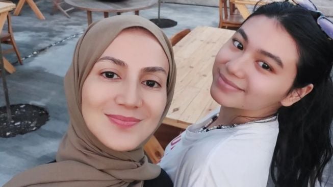  Potret Terbaru Wanda Hamidah Usai Berhijab (Instagram/@Wanda_Hamidah)