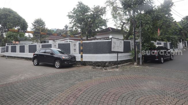 Suasana rumah Didi Mahardika di Jl. Cilandak V, Jakarta, Kamis (15/9). [ Suara.com/Oke Atmaja]