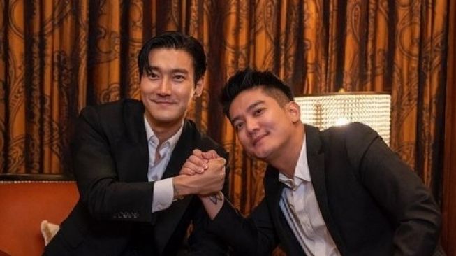 Kemiripan Wajah Tuai Sorotan, Boy William Girang Ketemu Choi Siwon