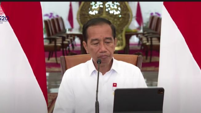 Jokowi ke Kepala Daerah: Jangan Ragu Gunakan Belanja Tak Terduga Untuk Cegah Inflasi