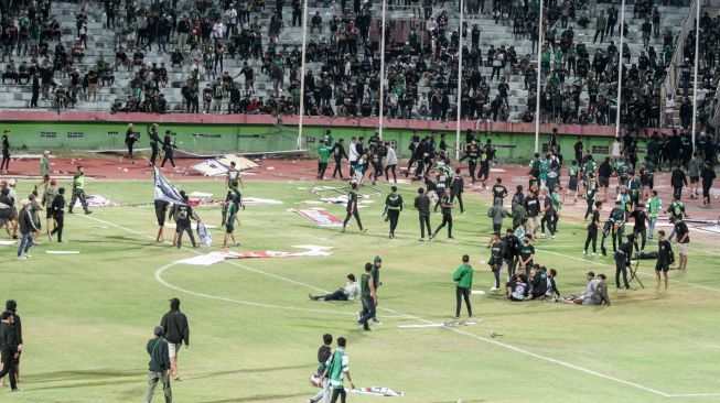 Resmi! Persebaya Surabaya Disanksi 5 Laga Kandang Tanpa Penonton, Terancam Rugi Miliaran Rupiah