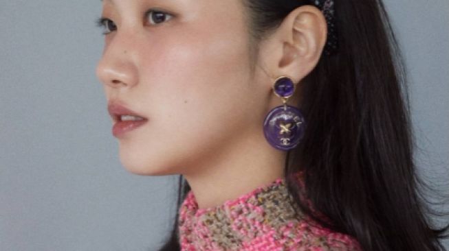 Marie Claire Edisi Oktober: Kim Go Eun Berbicara Tentang Drama Little Women