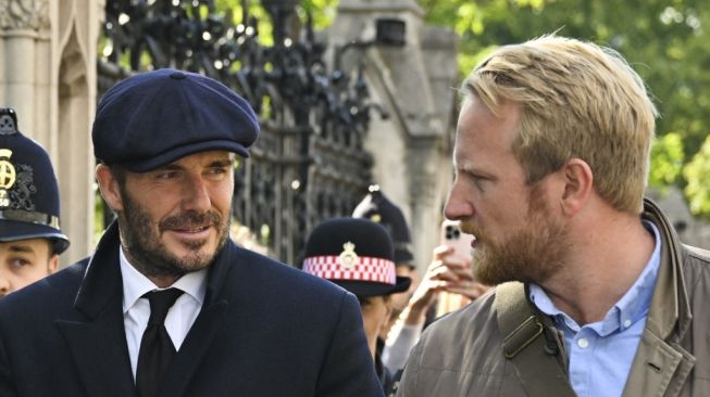 Antri 12 Jam, David Beckham Beri Penghormatan Terakhir untuk Ratu Elizabeth II