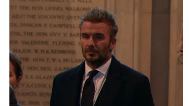 Respek! David Beckham Antre 12 Jam Demi Penghormatan Terakhir pada Mendiang Ratu Elizabeth II