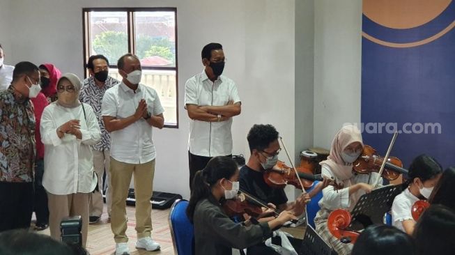 Gubernur DIY Sri Sultan Hamengku Buwono X atau Sultan HB X meresmikan dan meninjau bangunan baru Grha Padmanaba, Sabtu (17/9/2022). - (SuaraJogja.id/Hiskia Andika)