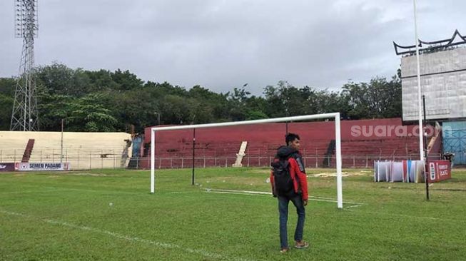 GHAS Dipakai di Luar Liga 2, Suporter Semen Padang FC Meradang-Copot Jaring Gawang