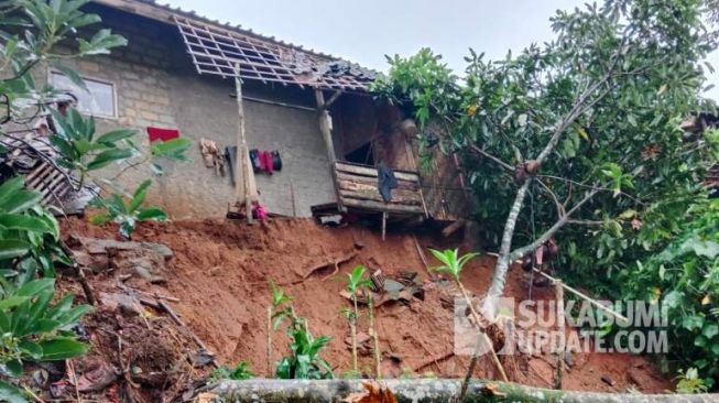 Belum Ada Pemetaan Kerawanan Bencana, Warga Cireunghas Sukabumi Was-was dengan Pergerakan Tanah