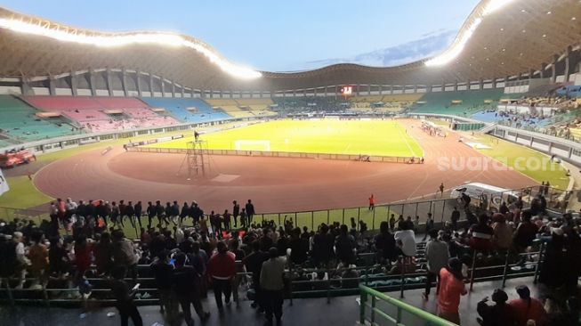 Terpopuler: Media Asing Sindir PSSI Soal Stadion Pakansari, FC Bekasi Terusir dari Stadion Patriot Candrabhaga?