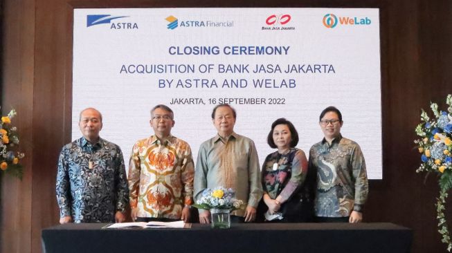 Astra Financial bersama  WeLab melalui WeLab Sky Limited (WeLab Sky) mengakuisisi salah satu bank komersial di Indonesia,PT Bank Jasa Jakarta (BJJ) [PT Astra International Tbk].