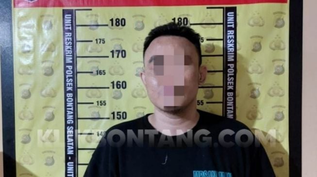 Mabuk di Tempat Karaoke, Pria Ini Ancam Korban Pakai Pisau Pemotong Daging: Susah Kendalikan Dirinya