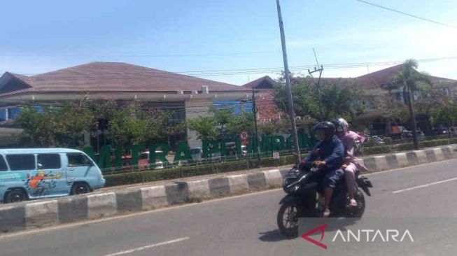 Korban Kecelakaan Maut  Tol Cipali Dievakuasi ke RS Mitra Plumbon dan RSUD Arjawinangun Cirebon