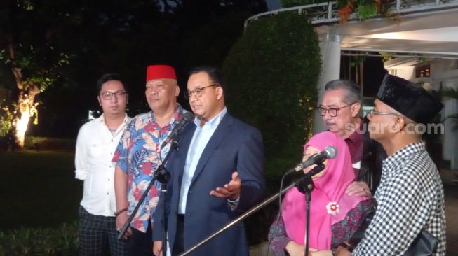 Bertemu Pimpinan Ormas di Rumah Dinas jelang Lengser, Anies: Lihat Satu Bulan ke Depan