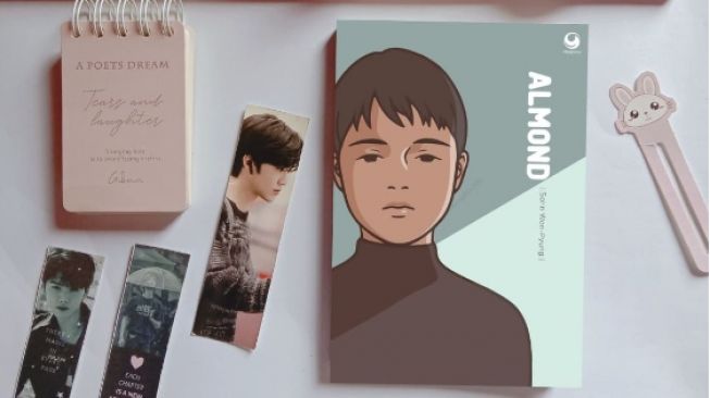 Ulasan Novel Almond: Kisah Seseorang yang Tidak Bisa Merasakan Emosi