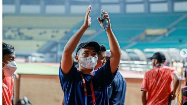 Bebas Lebih Cepat Putra Siregar Bebas Langsung Nonton Bola Bersama Atta Halilintar