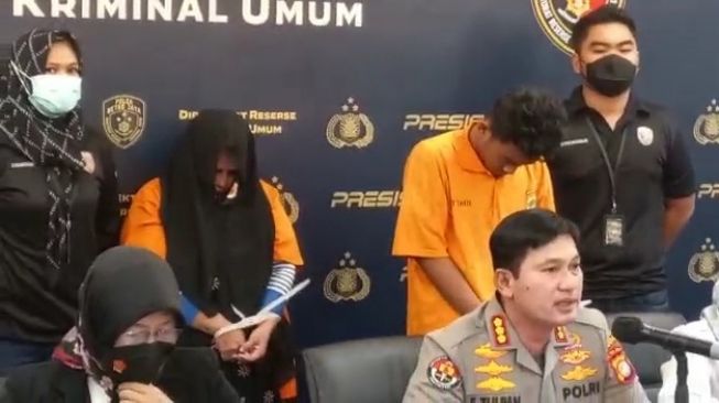 Fakta-fakta Mucikari Mami Erika: Modus hingga Nangis Sesenggukan saat Ditangkap