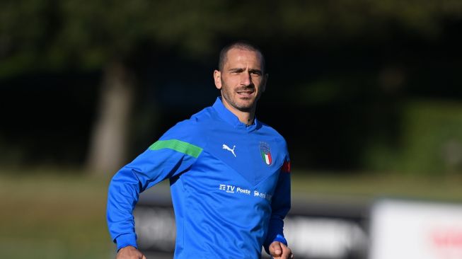 Bek Timnas Italia, Leonardo Bonucci menjalani latihan bersama rekan-rekannya di Coverciano Technical Centre, Florence jelang menjamu Inggris dalam matchday kelima Liga A Grup 3 UEFA Nations League 2022-2023 di San Siro, Milan pada Sabtu (24/9/2022) mendatang. [figc.it]
