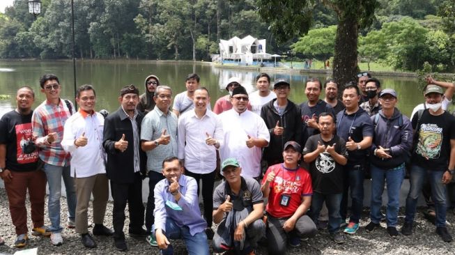 DPRD Kota Bogor Sampaikan  Capaian Kinerja kepada Wartawan dalam Ngopi Bareng