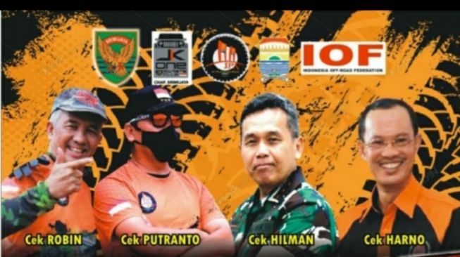 ----- Baliho promosi kejuaraan Pedas Cek Offroad Jeep 4X4  di Palembang. (ANTARA/Yudi Abdullah/22)