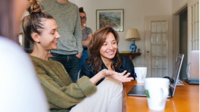 4 Cara Memikat Hati Orang Tua Pasangan, Dijamin Langsung Dapat Restu