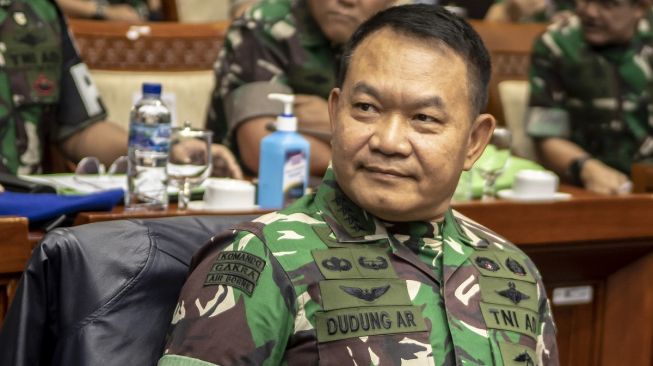 Momen Panglima TNI Andika Perkasa dan KSAD Dudung Abdurachman Bertemu di DPR RI Hari Ini