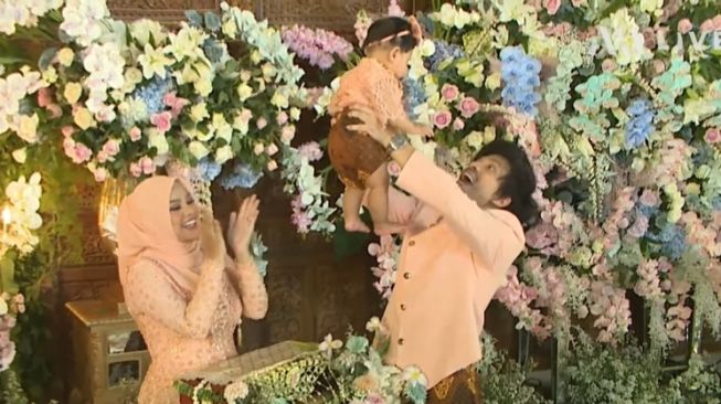 Momen Ameena Bisa Panggil Papa Untuk Pertama Kali, Atta Halilintar Kebelet Kasih Hadiah