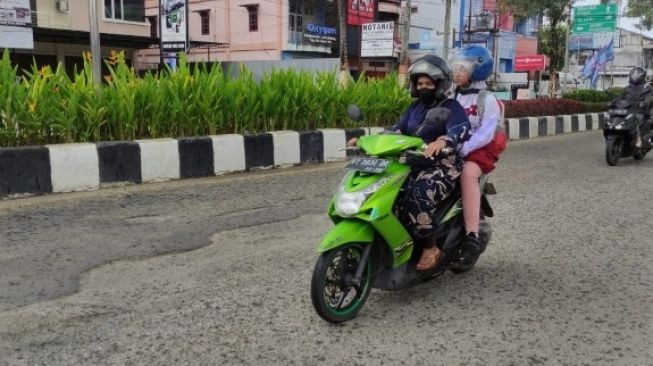 Kian Mempribatinkan, Jalan Rusak di Bontang Baru Batal Diperbaiki Tahun Ini