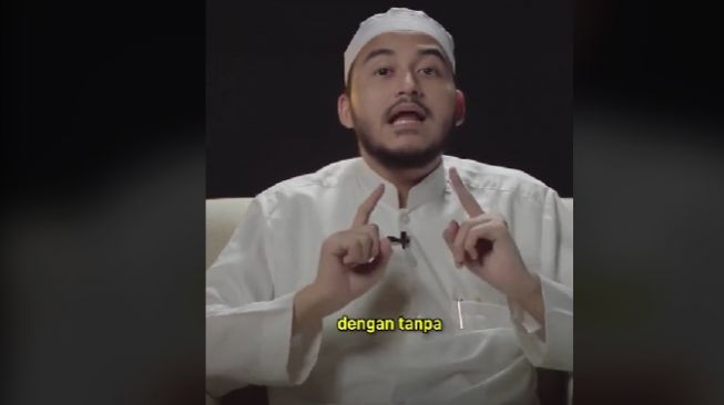 Habib Muhammad Al-Muthohar Sebut Menguap Bisa Batalkan Salat, Ini Penjelasannya