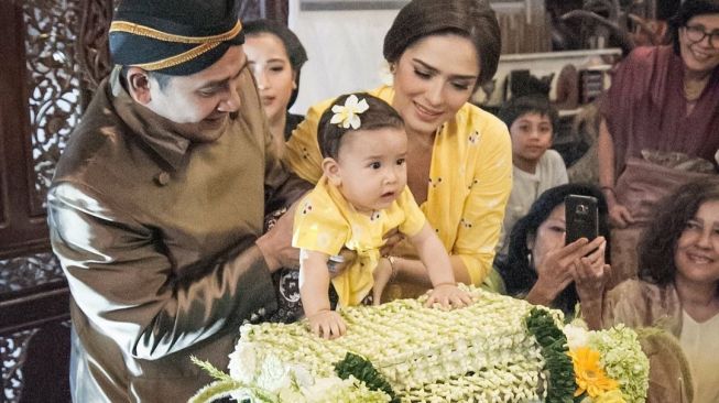  Potret Tedak Siten Anak Artis (Instagram/@tedaksiten)