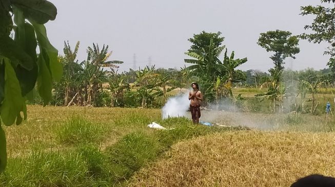 Warga Sampai Minta Tolong Polisi Redam Amuk Thoriq, ODGJ yang Keluyuran Bawa Celurit di Pasuruan