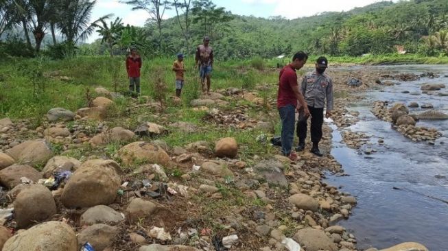 Seorang Warga Ditemukan Tewas di Aliran Sungai Cigunung Salem Brebes