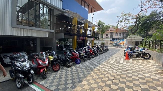 Gelar Silaturahmi, Komunitas Sepeda Motor Diskusi Seputar Otomotif dan Pelumas