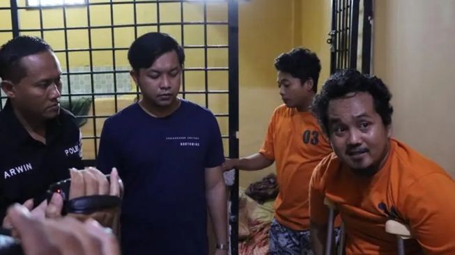 Apes! DPO Pemasok Sabu ke Lapas Kota Pinang Diciduk Lagi Tiduran di Rumah, Sempat Buron 5 Bulan