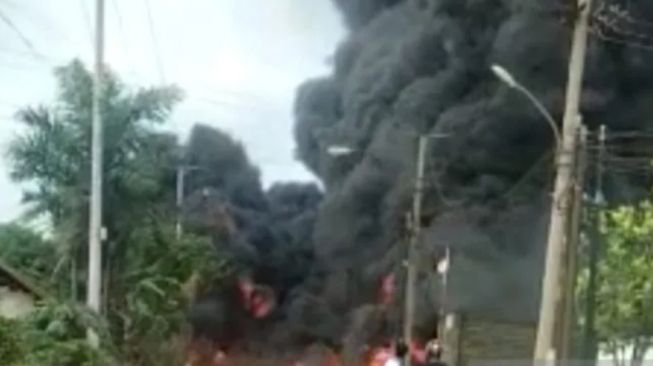 4 Fakta Gudang BBM Ilegal di Ogan Ilir Sumsel Terbakar: Pemilik Melarikan Diri