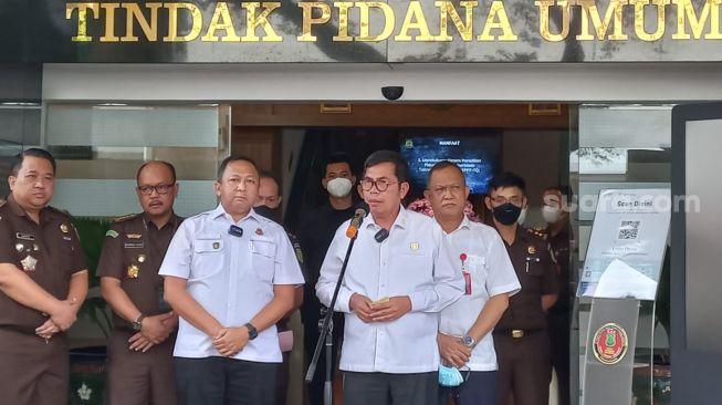 Kejaksaan Agung menyatakan jika berkas perkara kasus pembunuhan Brigadir J telah lengkap. (Suara.com/Rakha)