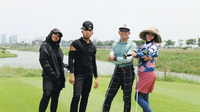 Potret Gen Halilintar Ikut Turnamen Golf (instagram/@genhalilintar)