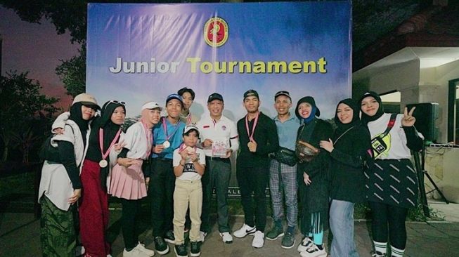 Potret Gen Halilintar Ikut Turnamen Golf (instagram/@genhalilintar)