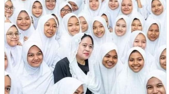 Pamer Foto Bareng Santri, Imam Besar Masjid New York Sentil Puan Maharani: Bisa Dituduh Main Politik Identitas