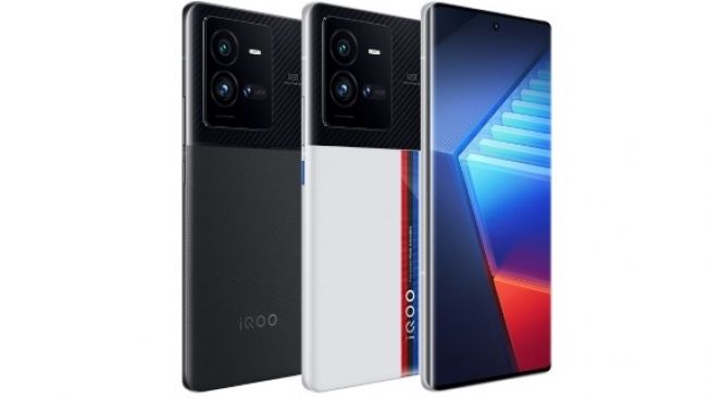 iQOO 11 Pro [Gizmochina]