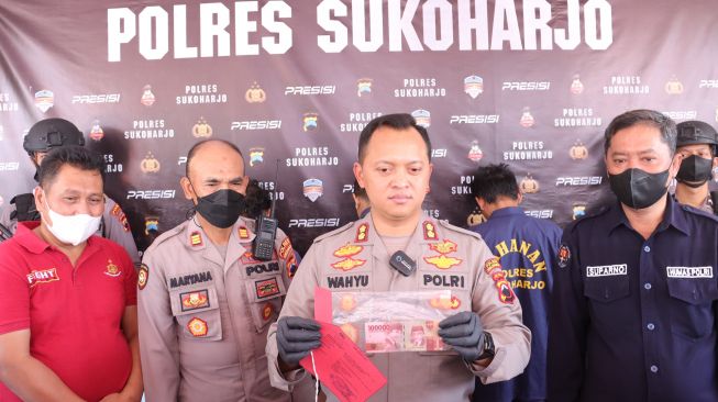 Ungkap Peredaran Uang Palsu, Kapolres Sukoharjo Imbau Masyarakat Hati-hati dan Teliti Saat Bertransaksi