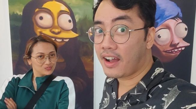 Artis CLBK dengan mantan usai cerai (Instagram/@dennisadishwara)