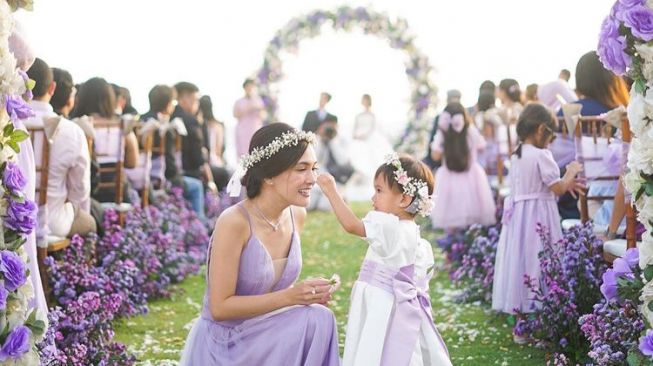 Potret Baby Claire Jadi Flower Girl (Instagram/shandyaulia)