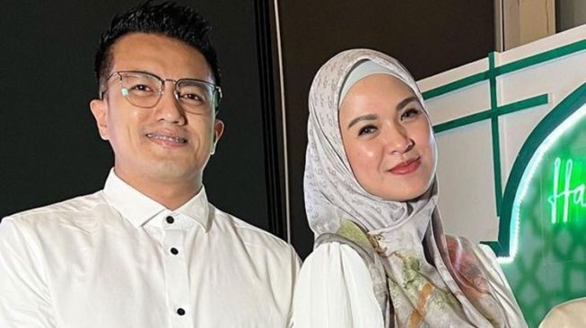 Artis CLBK dengan mantan usai cerai (Instagram/@bebi_romeo)