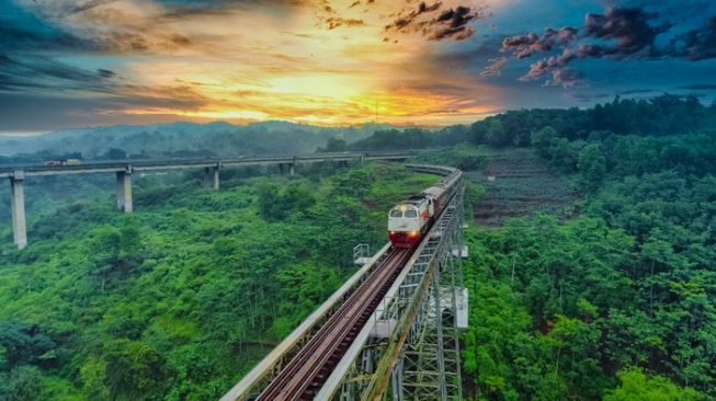 Evakuasi Kereta Selesai, KAI Purwokerto Jalankan Dua KA Lintas Selatan Sesuai Rute Normal