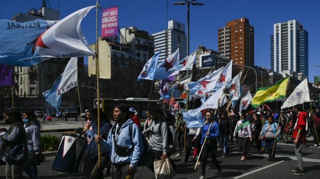 Warga Argentina Turun ke Jalan, Demo Tingginya Angka Kemiskinan