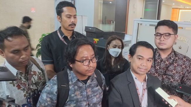 Dapat Serangan Digital 'Diam atau Mati', Redaksi Narasi TV Resmi Lapor ke Bareskrim Polri