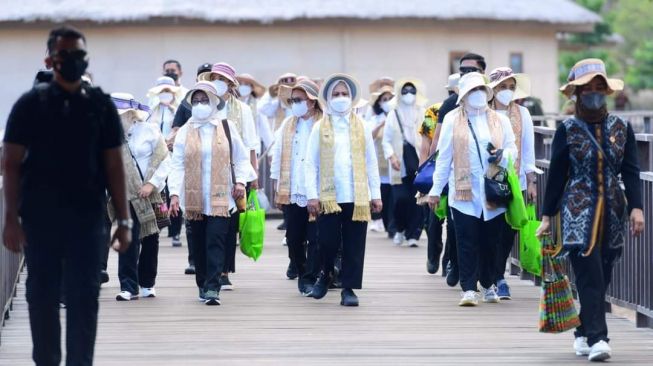 Kunjungi Pulau Rinca, Iriana Joko Widodo: Pelihara dan Jaga Lingkungan