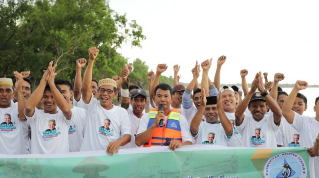 Janji Tingkatkan Kesejahteraan, Nelayan Pesisir di Takalar Beri Dukungan untuk Ganjar