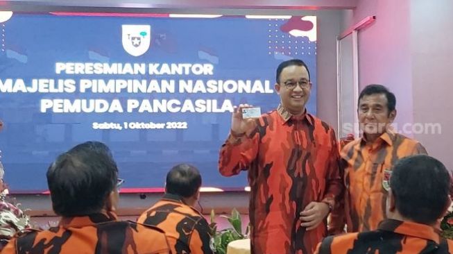 Pakai Baju Loreng, Anies Baswedan Sah Jadi Anggota PP, Nomor Anggota 0000007